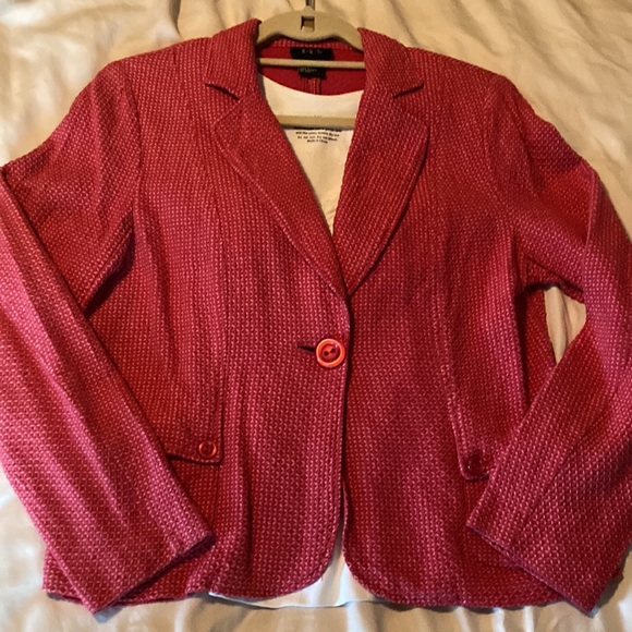 Cute deep pink/salmon jacket for work or after - Picture 2 of 5